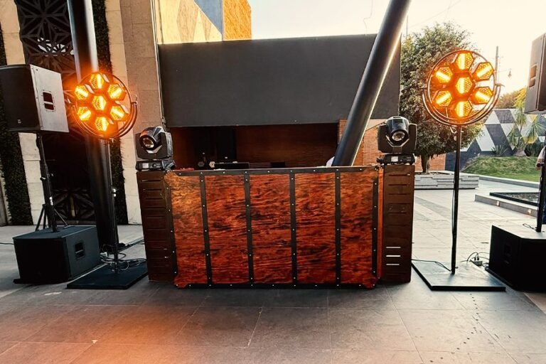 paquete-3-con-luces-estilo-retro-y-colores-calidos