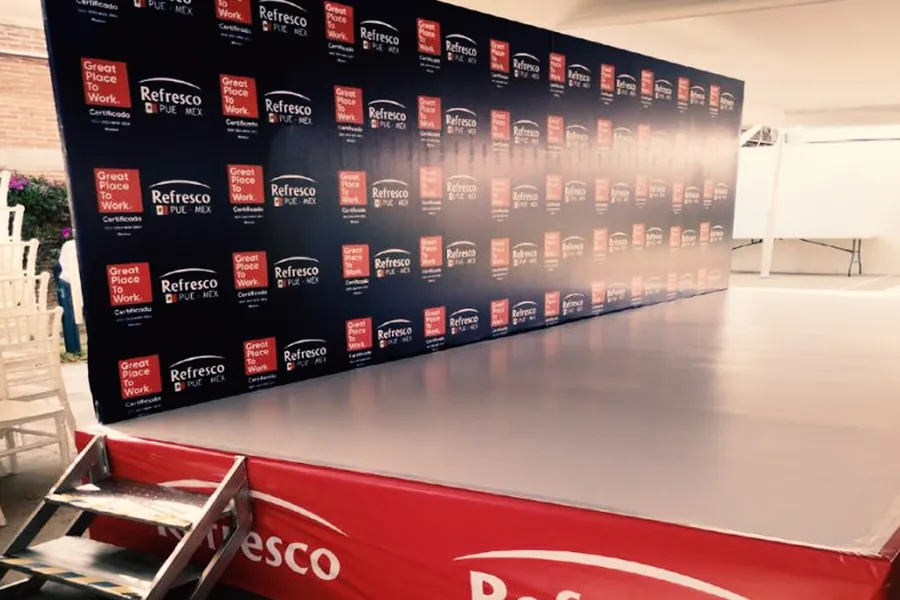 Renta de templete y Back para la marca refresco en Puebla