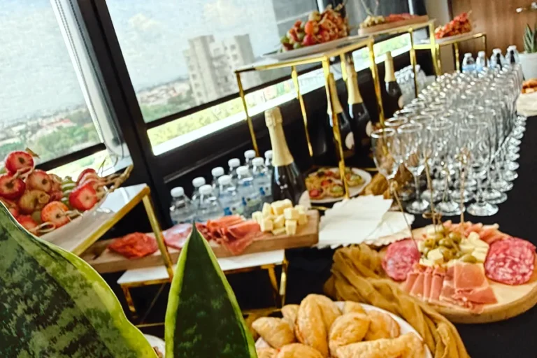 inauguracion-oficinas-elegante-zavaleta-puebla-canapes-bocadillos
